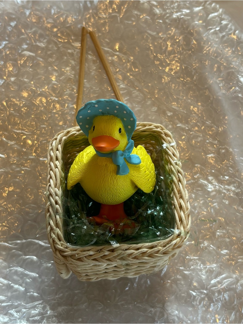 Vintage Avon “Dora Ducks Easter Delight” with Blue Polka-Dot Bonnet